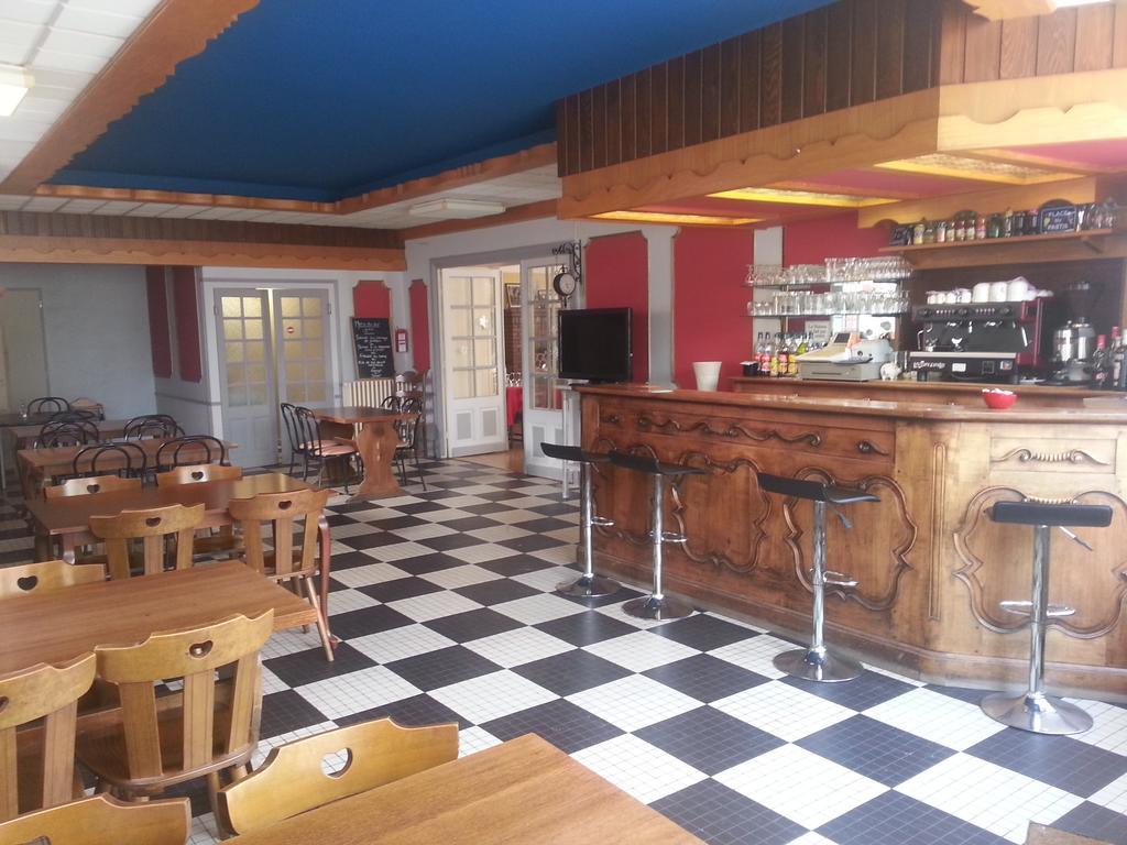 Hotel Central Chaunay Luaran gambar